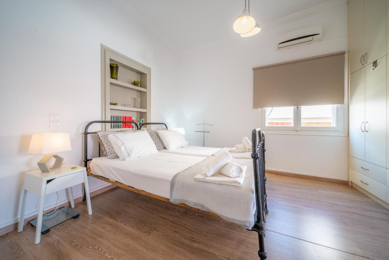 The Roof - Flat Sea View In Aegina Townアパートメント エクステリア 写真