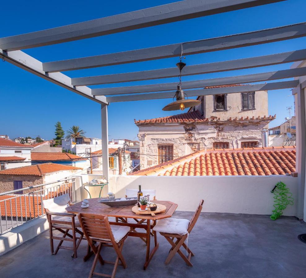 The Roof - Flat Sea View In Aegina Townアパートメント エクステリア 写真