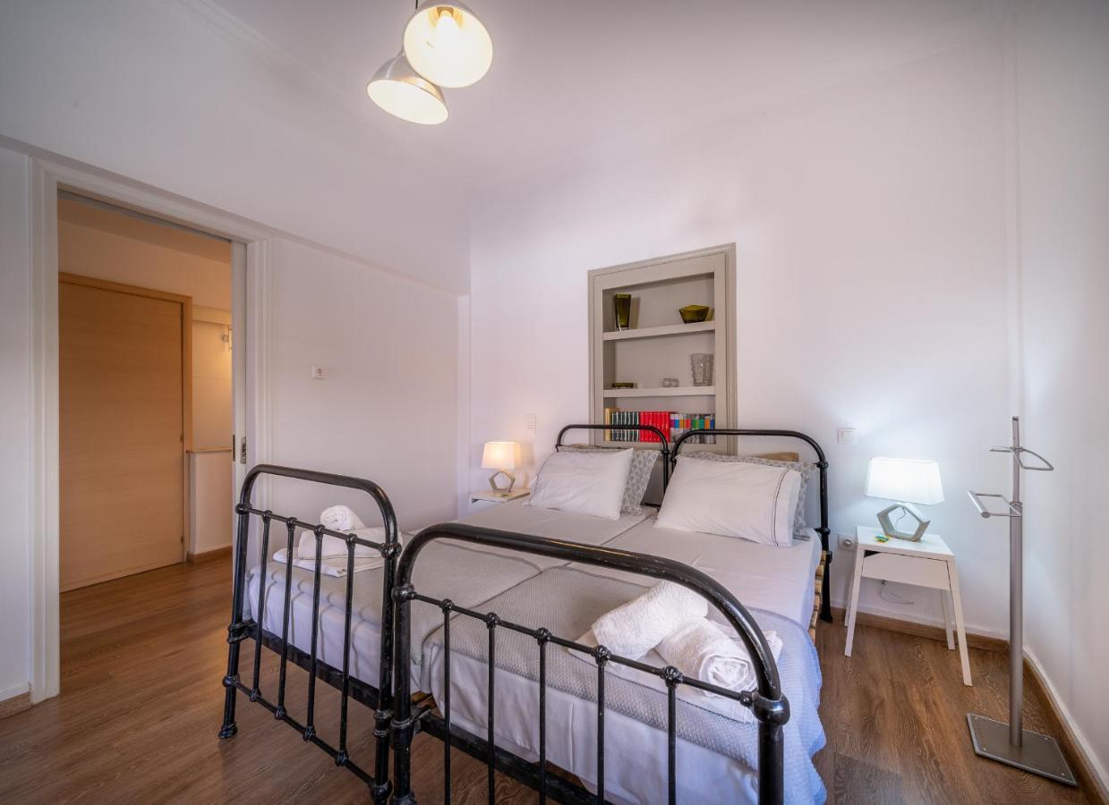 The Roof - Flat Sea View In Aegina Townアパートメント エクステリア 写真